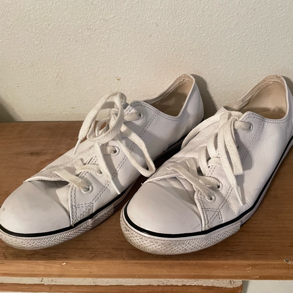 Women’s white low converse